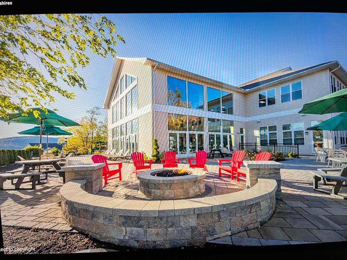 Vacation Village In The Berkshires 핸콕 외부 사진 The Lake Campus