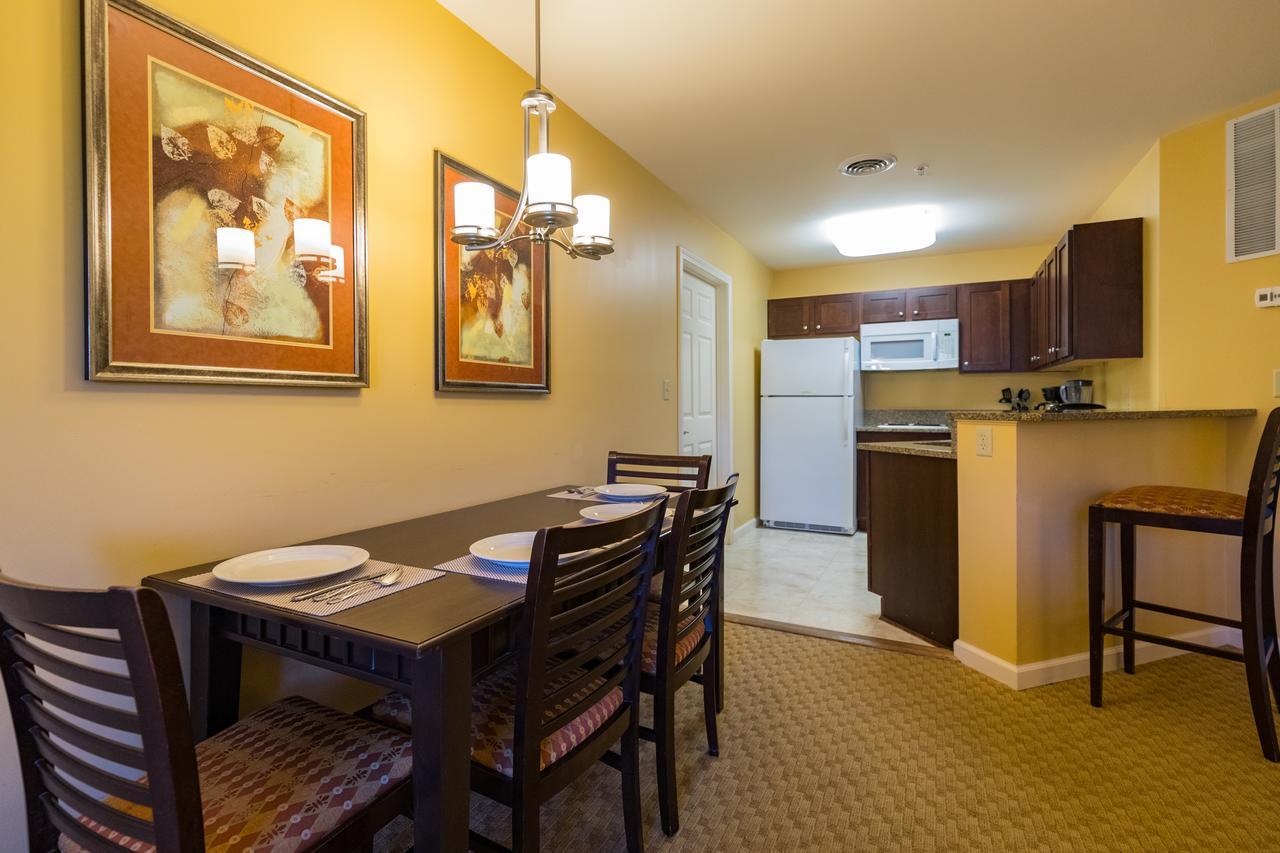 Vacation Village In The Berkshires 핸콕 외부 사진 A kitchen in a typical two-bedroom unit